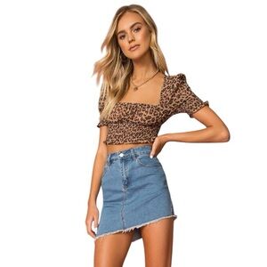 Superdown Lexi Smocked Leopard Print Cropped Top Size Small